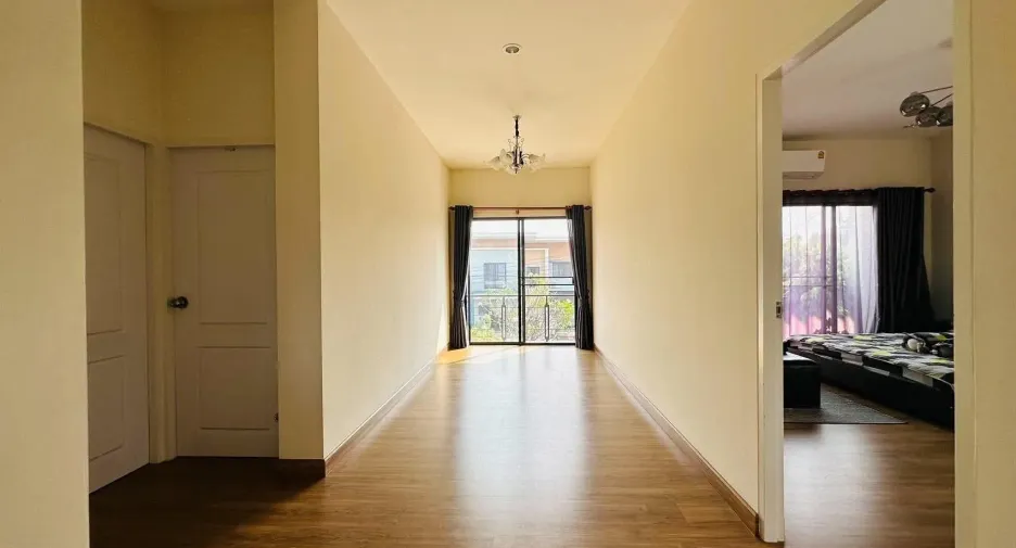 À vendre 4 chambres villa à Hang Dong, Chiang Mai