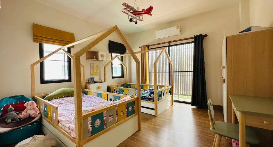 À vendre 4 chambres villa à Hang Dong, Chiang Mai