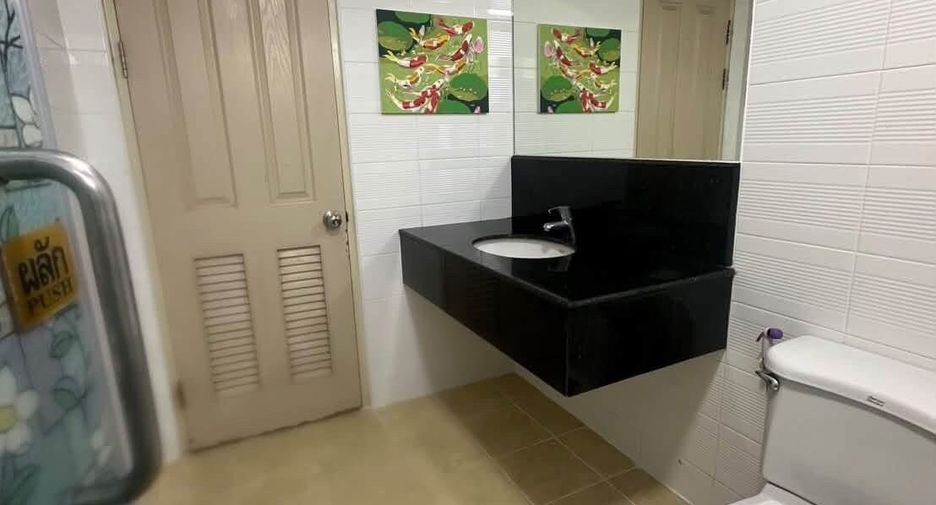 For rent 2 bedrooms condo in Phasi Charoen, Bangkok