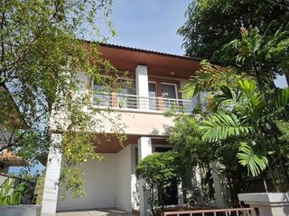 For rent 2 bedrooms house in Wang Thonglang, Bangkok