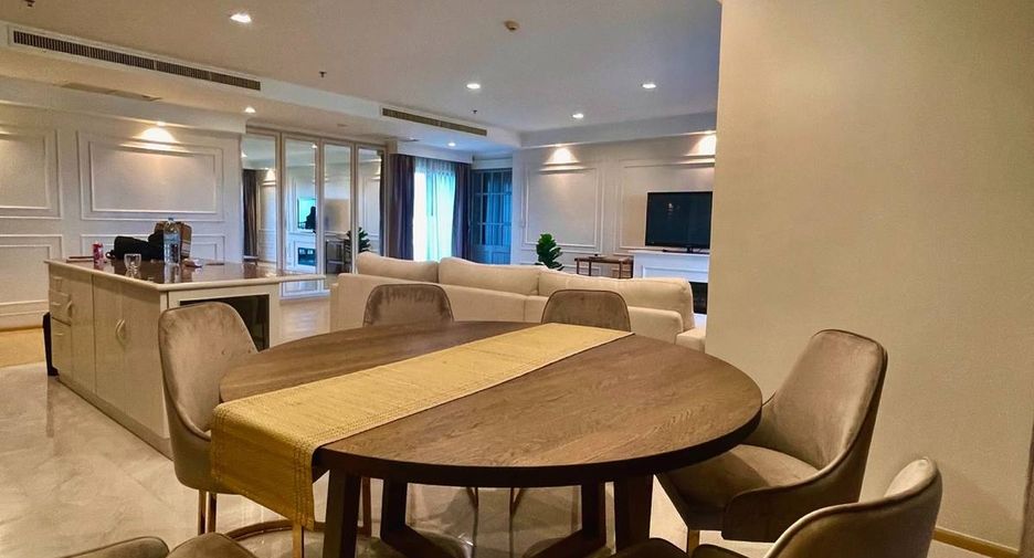 À vendre 3 chambres condo à Khlong Toei, Bangkok