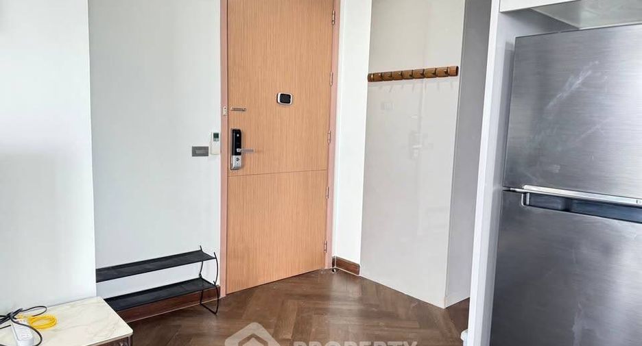 For rent 2 bedrooms condo in Ratchathewi, Bangkok