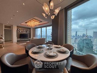 For rent 3 bedrooms condo in Khlong San, Bangkok