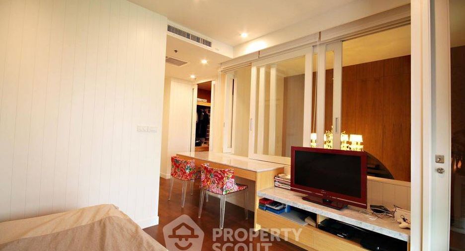 À vendre 3 chambres condo à Khlong Toei, Bangkok