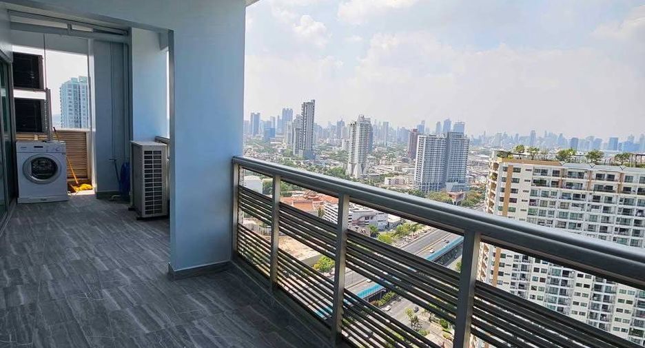 For rent and for sale 3 bedrooms condo in Yan Nawa, Bangkok