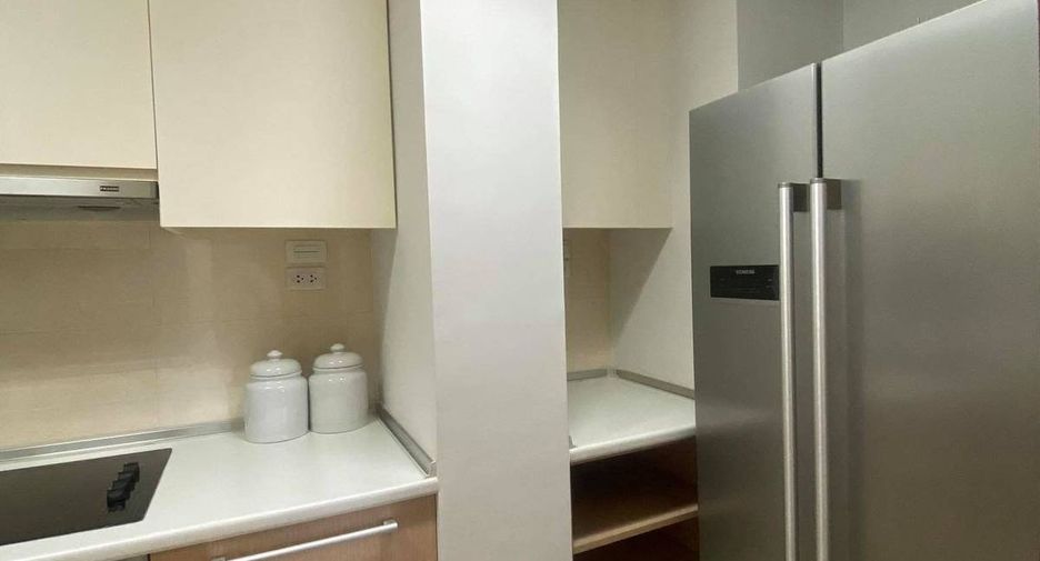 Condo en alquiler y en venta de 3 habitaciones en Phra Khanong, Bangkok