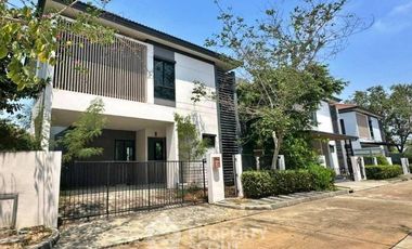 For sale 4 bedrooms house in Bang Khun Thian, Bangkok