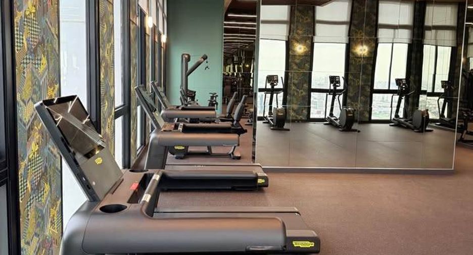 For rent and for sale 1 bed condo in Watthana, Bangkok