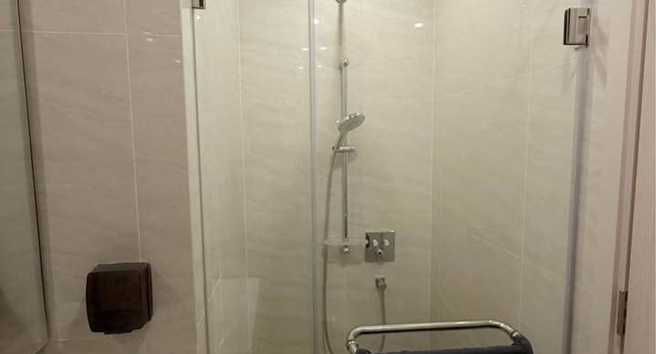 For rent and for sale 1 bed condo in Watthana, Bangkok