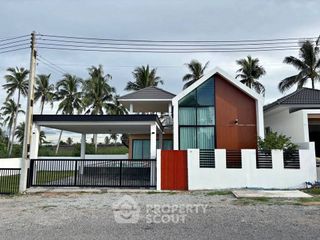 For sale 3 bedrooms house in Si Racha, Chonburi