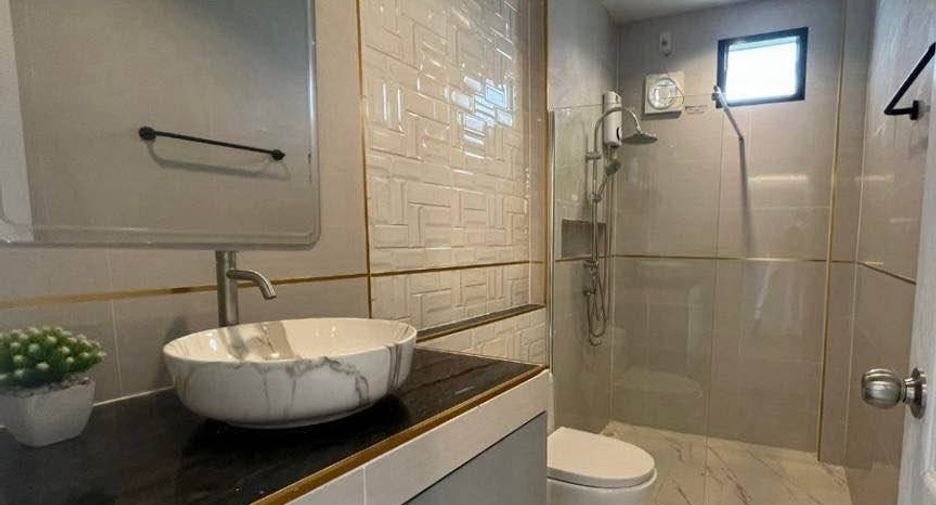 For sale 3 bedrooms house in Si Racha, Chonburi