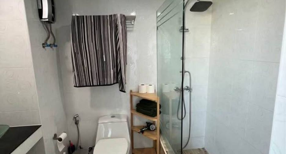 For sale 3 bedrooms condo in Yan Nawa, Bangkok