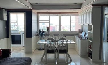 For sale 3 bedrooms condo in Yan Nawa, Bangkok