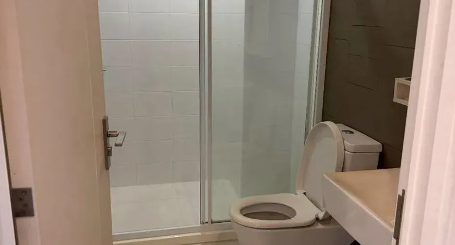 For sale and for rent 2 bedrooms condo in Thon Buri, Bangkok