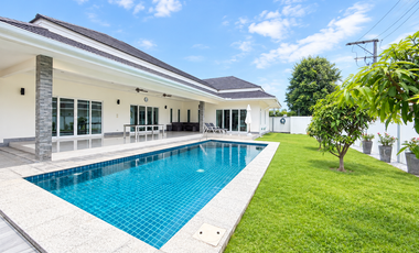 À vendre et à louer 4 chambres villa à Cha Am, Phetchaburi