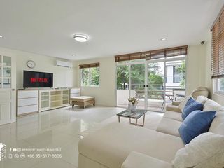 出租 5 卧室 联排别墅 在 Khlong Toei, 曼谷