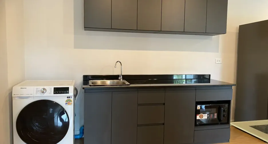 For sale 2 bedrooms condo in Phra Khanong, Bangkok