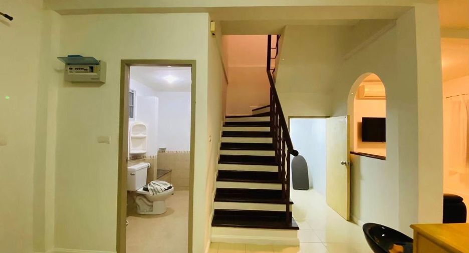 Haus zur Miete mit 3 Zimmer in Mueang Phuket, Phuket