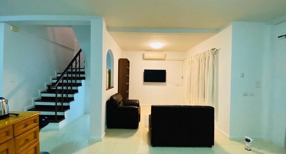 Haus zur Miete mit 3 Zimmer in Mueang Phuket, Phuket