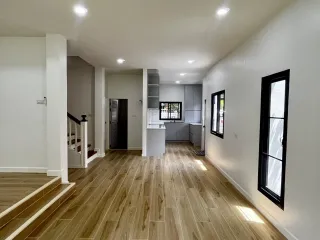 For sale 4 bedrooms house in Hang Dong, Chiang Mai