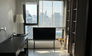 Wohnung zur Miete mit 1 Zimmer in Huai Khwang, Bangkok