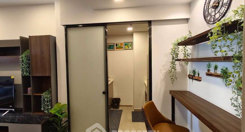 For rent 1 Beds condo in Huai Khwang, Bangkok