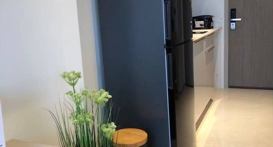 Condo en alquiler de 1 habitaciones en Bang Rak, Bangkok