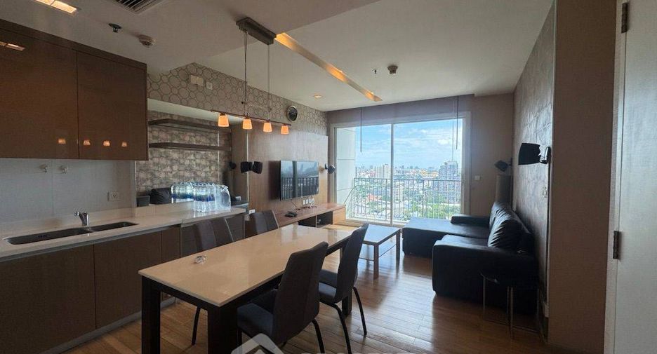For rent 2 bedrooms condo in Khlong Toei, Bangkok