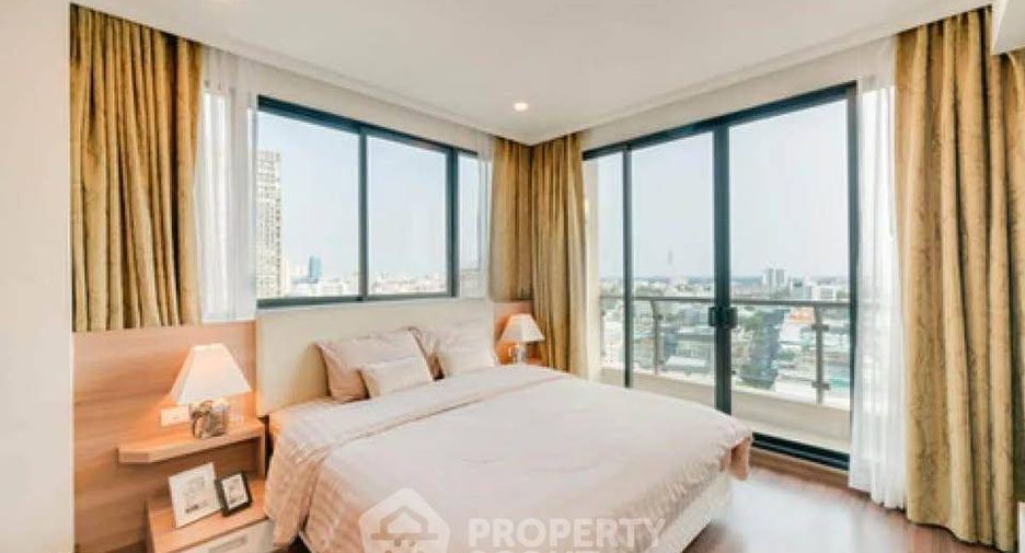 For rent 2 bedrooms condo in Sathon, Bangkok