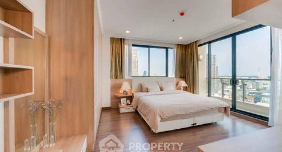 For rent 2 bedrooms condo in Sathon, Bangkok