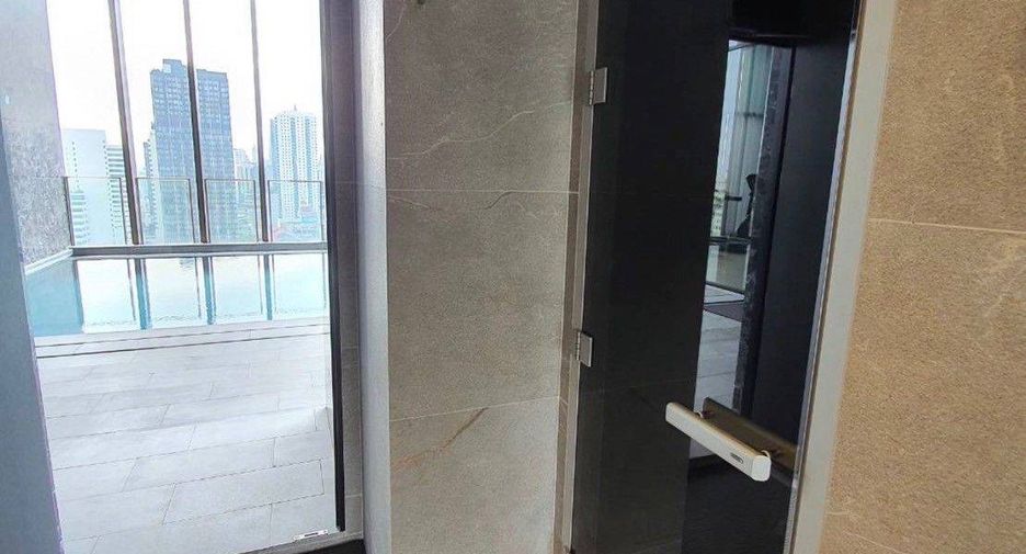 For rent 1 bed condo in Watthana, Bangkok