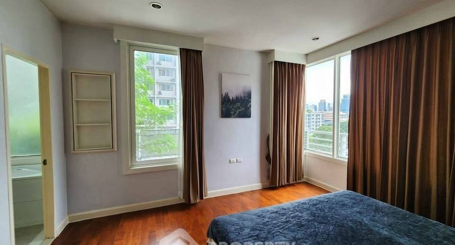 Condo en alquiler de 2 habitaciones en Khlong Toei, Bangkok