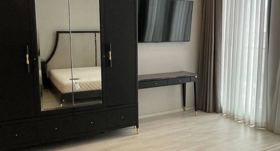 For rent 1 bed condo in Pathum Wan, Bangkok