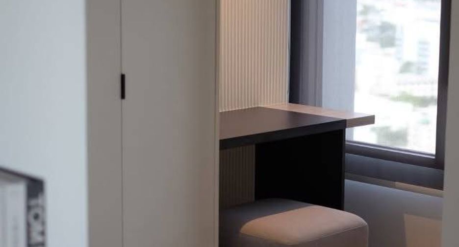 For rent 2 bedrooms condo in Sathon, Bangkok