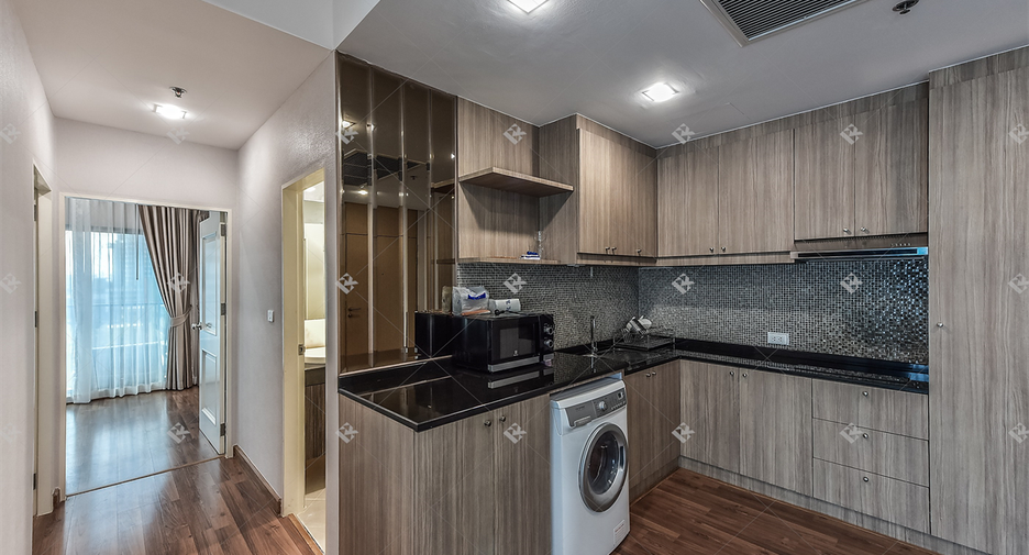 For rent 2 bedrooms condo in Phaya Thai, Bangkok