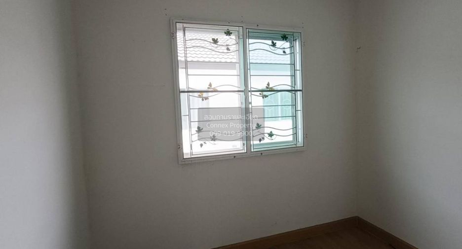 For sale 3 bedrooms townhouse in Mueang Samut Prakan, Samut Prakan