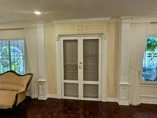 Casa en venta y en alquiler de 4 habitaciones en Phra Khanong, Bangkok