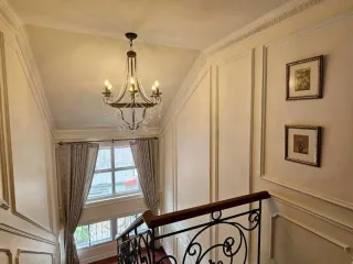 Casa en venta y en alquiler de 4 habitaciones en Phra Khanong, Bangkok