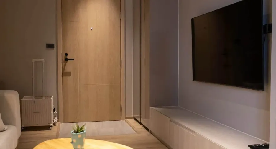 For sale and for rent 1 bed condo in Watthana, Bangkok