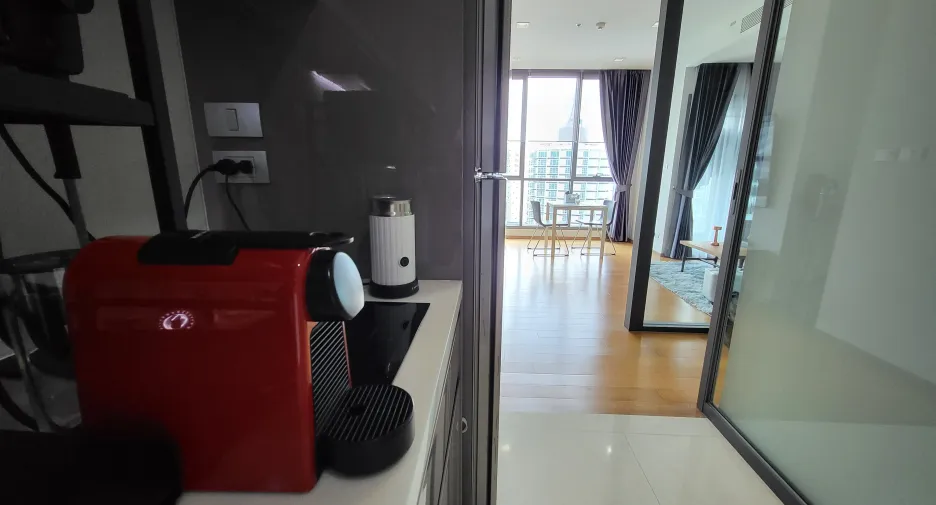 For rent 1 bed condo in Khlong Toei, Bangkok