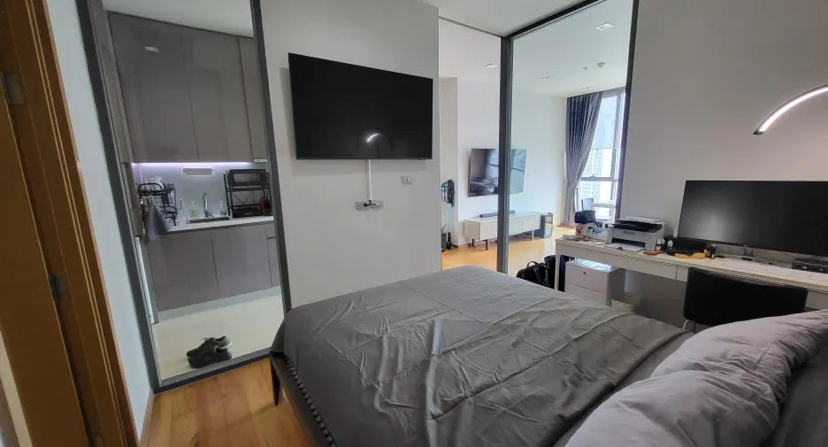 For rent 1 bed condo in Khlong Toei, Bangkok