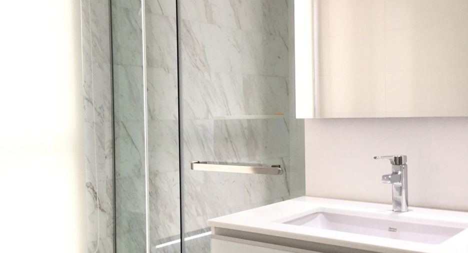 Condo en alquiler y en venta de 2 habitaciones en Watthana, Bangkok