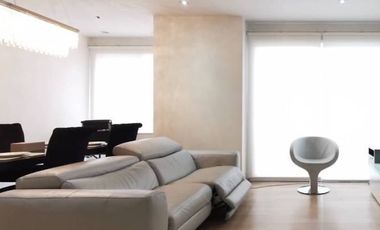 Condo en alquiler y en venta de 2 habitaciones en Watthana, Bangkok