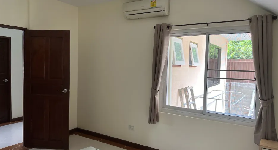 For rent 4 bedrooms house in San Sai, Chiang Mai