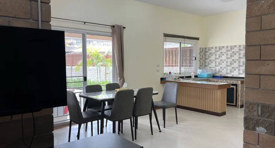 For rent 4 bedrooms house in San Sai, Chiang Mai