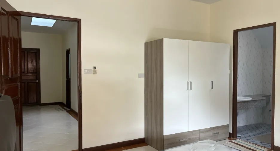 For rent 4 bedrooms house in San Sai, Chiang Mai