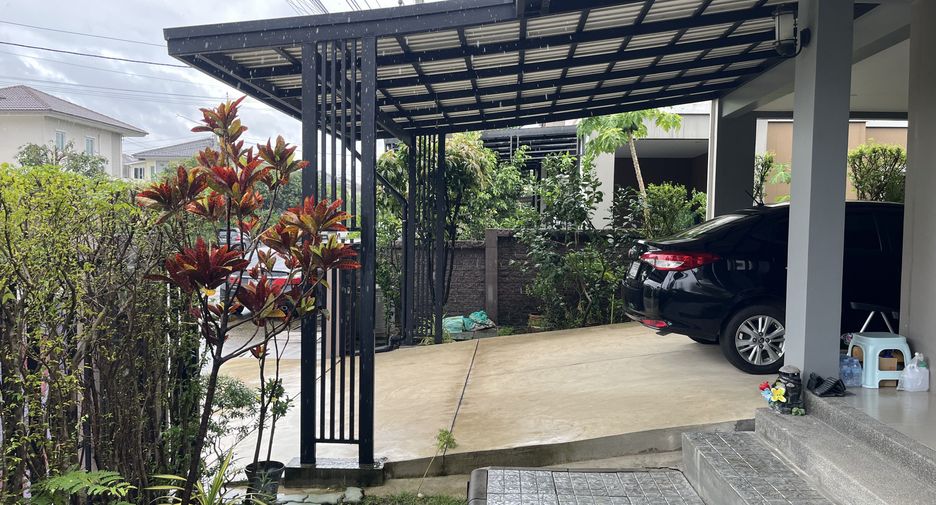 For sale 3 bedrooms house in Bang Phli, Samut Prakan