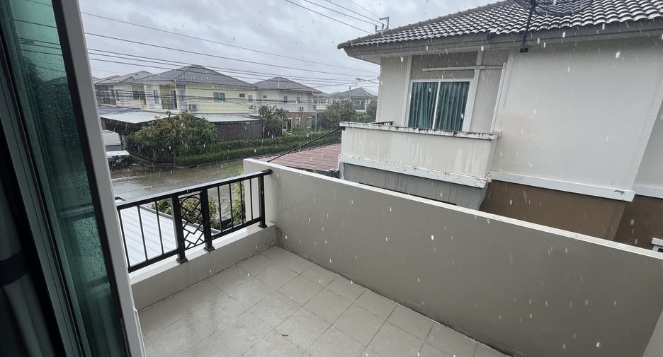 For sale 3 bedrooms house in Bang Phli, Samut Prakan