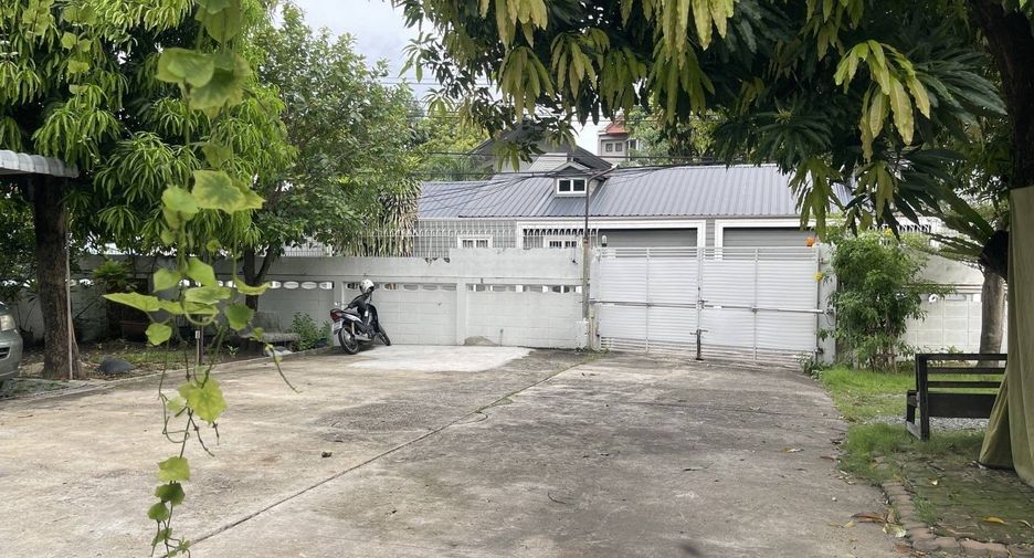 À vendre studio maison à Chatuchak, Bangkok
