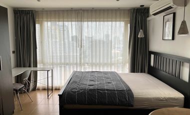 À vendre et à louer studio condo à Watthana, Bangkok